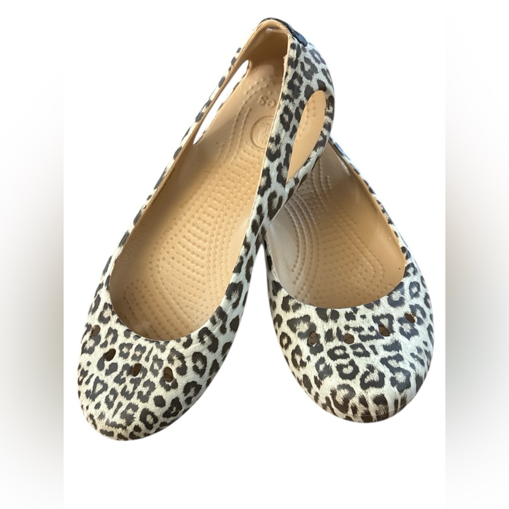Crocs Kadee Ballet Flats
Womens Sz 7mLeopard Animal
Print Slip On Shoes 200104